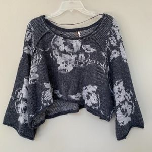 Free People Purple Rain cropped pullover sweater 3/4 bell sleeves wool blend M